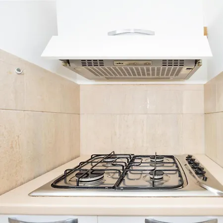 Piazza Mazzini Modern Suite Design & Parking Free * Lecce